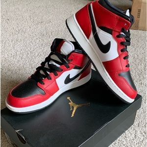 Air Jordan 1 Mid (GS)
